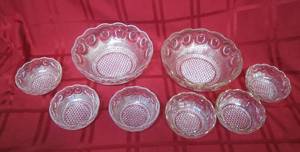 lot 254 image: Glass Berry Bowls
