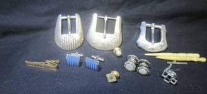 lot 267 image: Mens jewelry