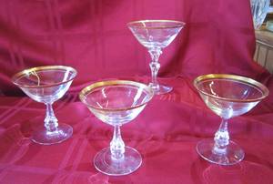 lot 326 image: Gold rim martini glasses