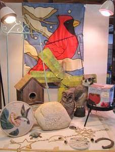 lot 344 image: Outdoor dcor