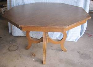 lot 348 image: Dining table with 2 leaves