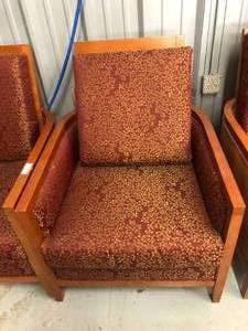 lot 5 image: Accent chairs