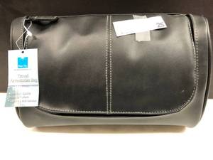 lot 25 image: New with Tags