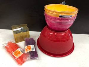 lot 26 image: Assorted Kitchen Items