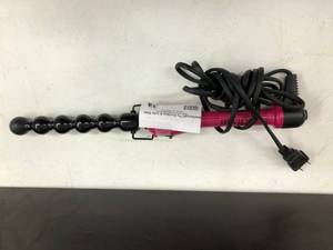 lot 33 image: Pink Revlon Bubble Wand