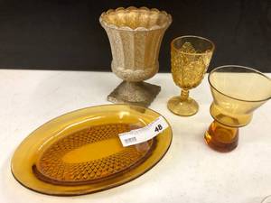 lot 48 image: Variety Amber Glassware