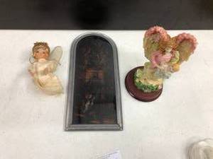 lot 57 image: Christian decor