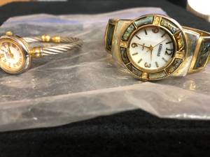 lot 81 image: Watches