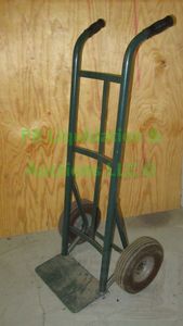 lot 47 image: Harper hand truck 600 lb capacity