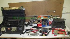 lot 100 image: Assorted tools and hardware as shown