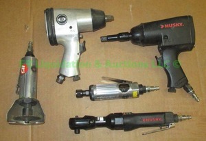 lot 101 image: Pneumatic tools including Husky, Campbell Hausfeld, Central pneumatic