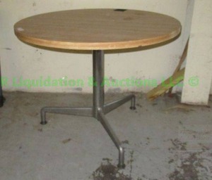 lot 70 image: Laminate top metal base occassional table