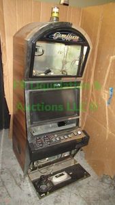 lot 93 image: Game maker HD slot machine