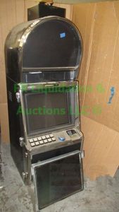 lot 92 image: Slot machine