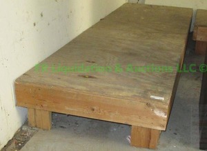 lot 246 image: Custom built display riser