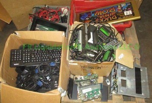 lot 147 image: Assorted electronics as shown