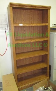 lot 242 image: Oak wood book case
