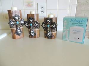 lot 63 image: 3 cross dcor wooden cross tea light holders NIB melting pot for wax, sugar or paraffin