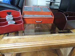 lot 95 image: 3 jewlery display boxes. 2 small ones spin and large one has one drawer