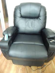lot 2 image: Chair- electric lift power recliner heated vibration massage - Black  LIKE NEW