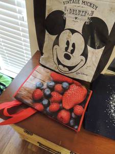 lot 134 image: Disney and holiday bags