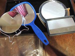 lot 249 image: 4 makeup mirrors