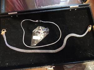 lot 231 image: 18 braided silver  necklace with gold clasp