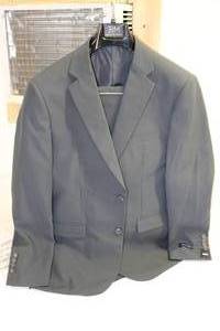 lot 56 image: Braveman Charcoal Gray Suit Size 40R with Pants 34W