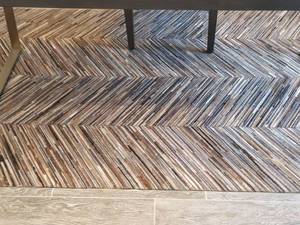 lot 5 image: Surya 5 x 8 Area Rug