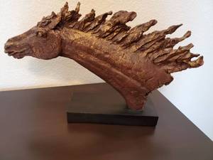lot 21 image: Resin Horse Head Sculpture on Stand