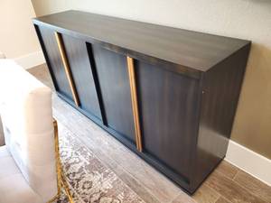 lot 38 image: Empire 4 Door Sideboard with Brass Hardware & Jacobean Finish