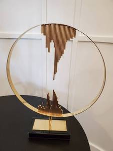 lot 80 image: Sagebrook Home Gold Metal Sculpture