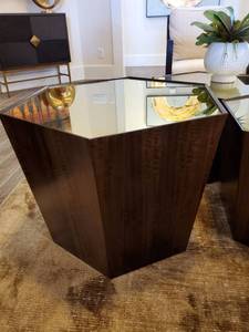 lot 97 image: Caracole Hexagon Cocktail Table