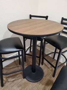 lot 107 image: Round Bar Table with Metal Base and Laminate Top