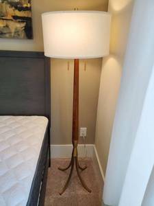 lot 168 image: Wood & Metal 2-Light Floor Lamp