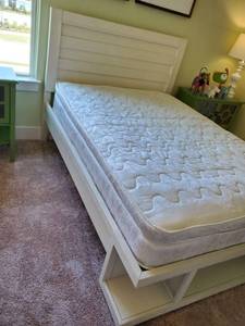 lot 180 image: White Full Size Plank Bed Frame