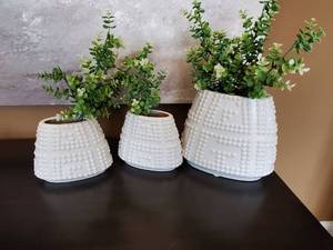 lot 288 image: Three Oval Ceramic Vases with Crackle Look