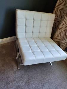 lot 278 image: Coaster White Leatherette Accent Chair with Chrome Legs