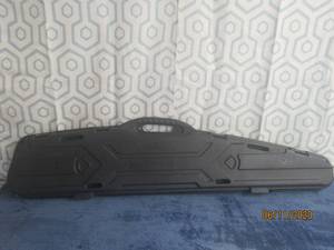 lot 4 image: PRO MAX PROTECTOR&nbsp MODEL 1511&nbsp PILLARED &nbsp LOCK SCOPED RIFLE CASE