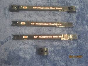 lot 26 image: TOTAL OF 3&nbsp 12 MAGNETIC TOOL BARS&nbsp