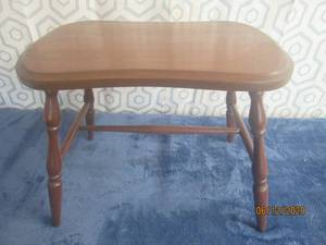 lot 52 image: MID CENTURY ORGANIC WOOD TABLE WITH STRETCHER BAR SUPPORT21 L X 17 H
