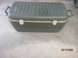 lot 67 image: LARGE COOLER36 L&nbsp