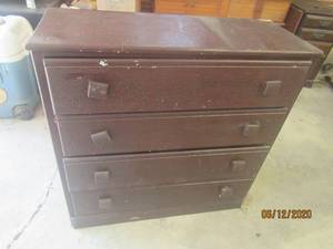lot 69 image: 4 DRAWER BUREAU WITH BLOCK PULLS&nbsp36 L X 14 X 36 H