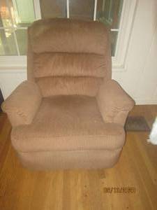lot 121 image: FABRIC RECLINER CHAIR