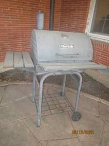 lot 129 image: CHAR BROIL BBQ