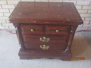 lot 140 image: VINTAGE NIGHT STAND