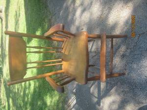 lot 164 image: VINTAGE MAPLE HIGH CHAIR