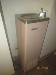 lot 179 image: VINTAGE OASIS DRINKING FOUNTAIN