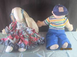lot 184 image: VINTAGE FABRIC DOLL DUO