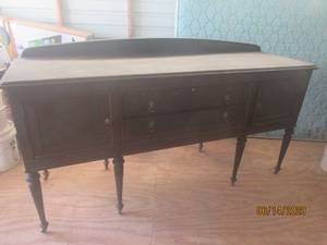 lot 272 image: ANTIQUE BUFFET WITH SILVER KEEPER DRAWER78LONG 39 TALL
